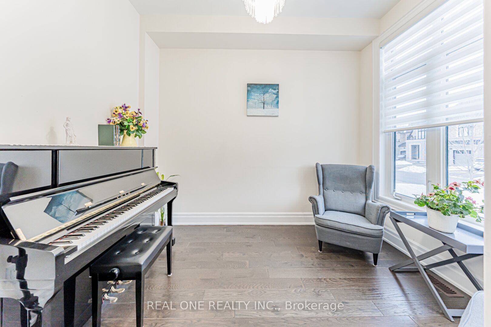 45 Shining Willow Court