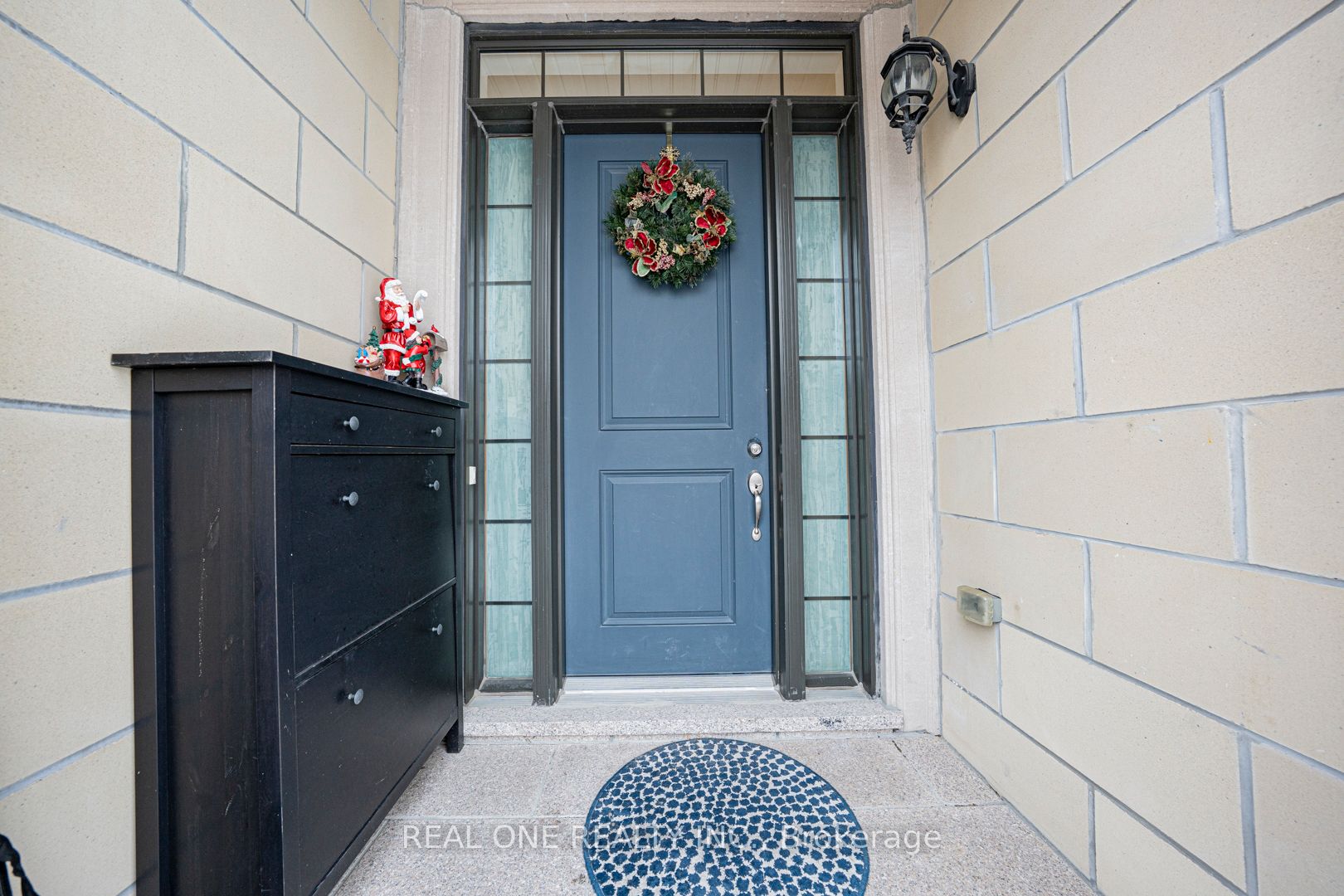 45 Shining Willow Court