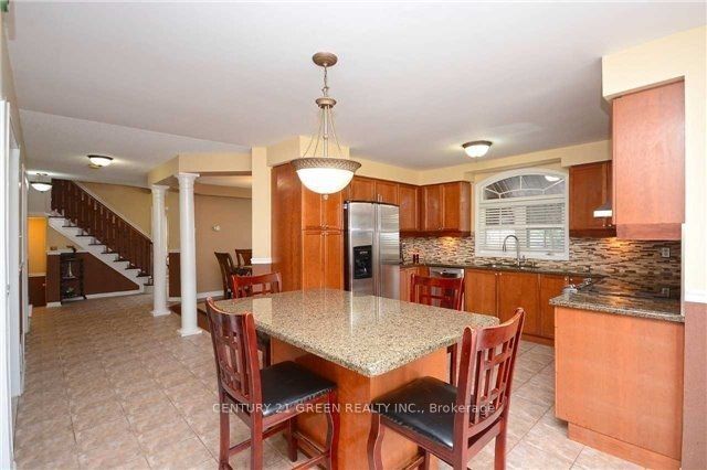 1046 Freeman Trail Main