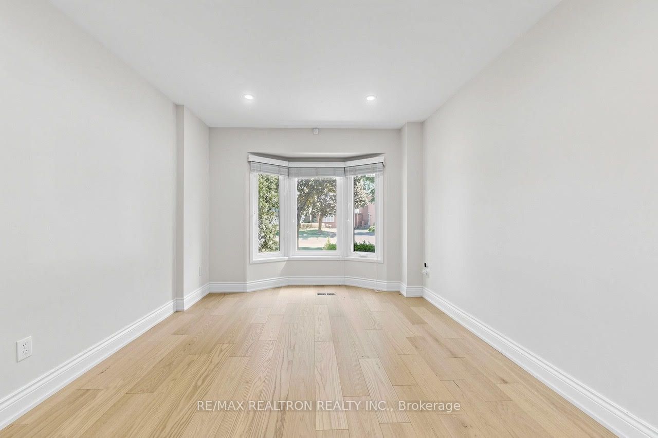 1120 Potters Wheel Crescent