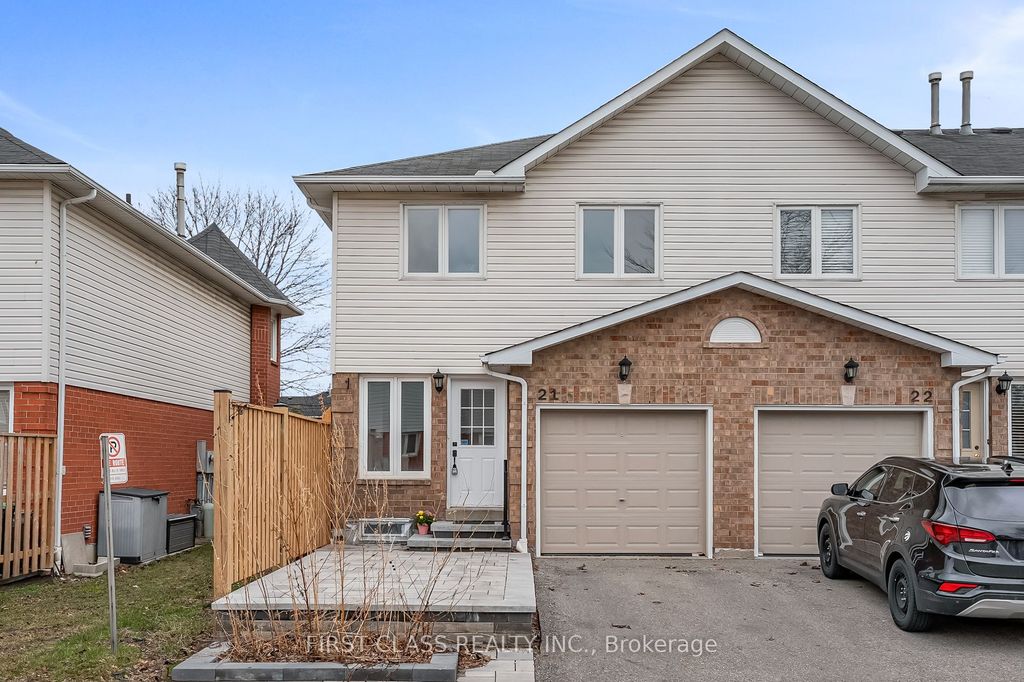 Photo of 1485 Torrington Drive #21, Mississauga, ON L5V 1Y3 (MLS # W13063254)