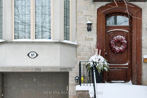 85 Snowdon Avenue Toronto ON M4N 2A8