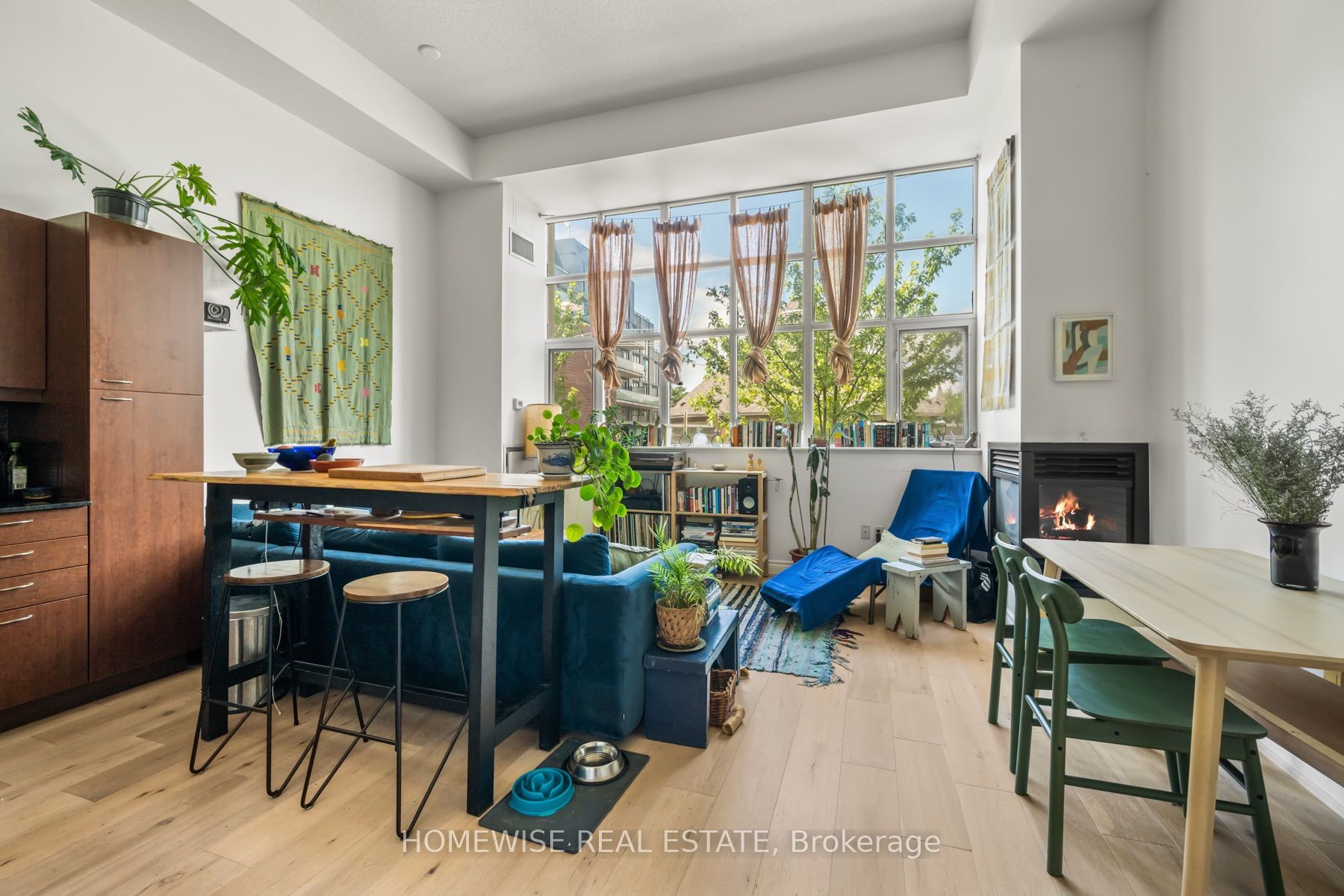 437 Roncesvalles Avenue 410