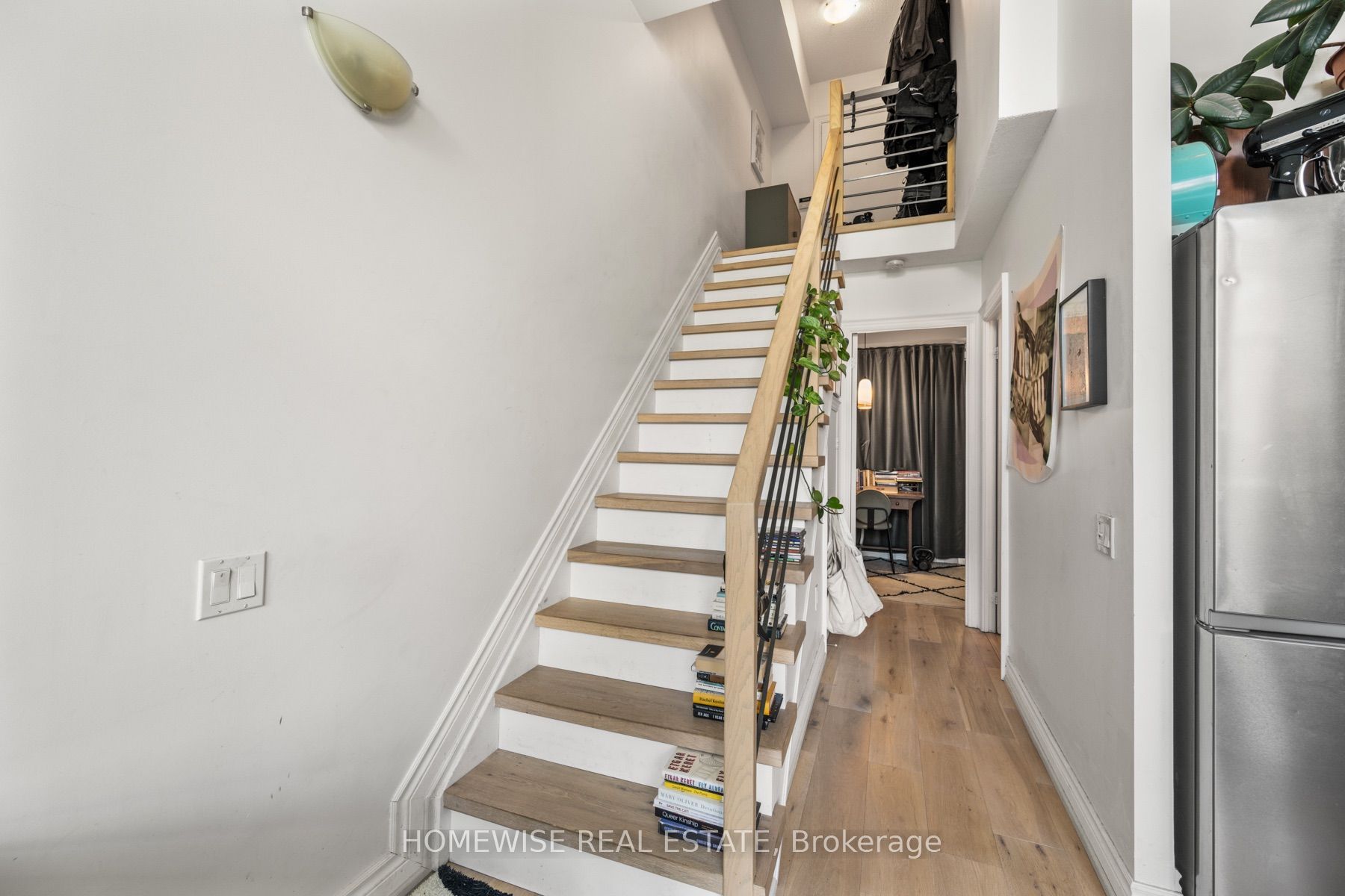 437 Roncesvalles Avenue 410