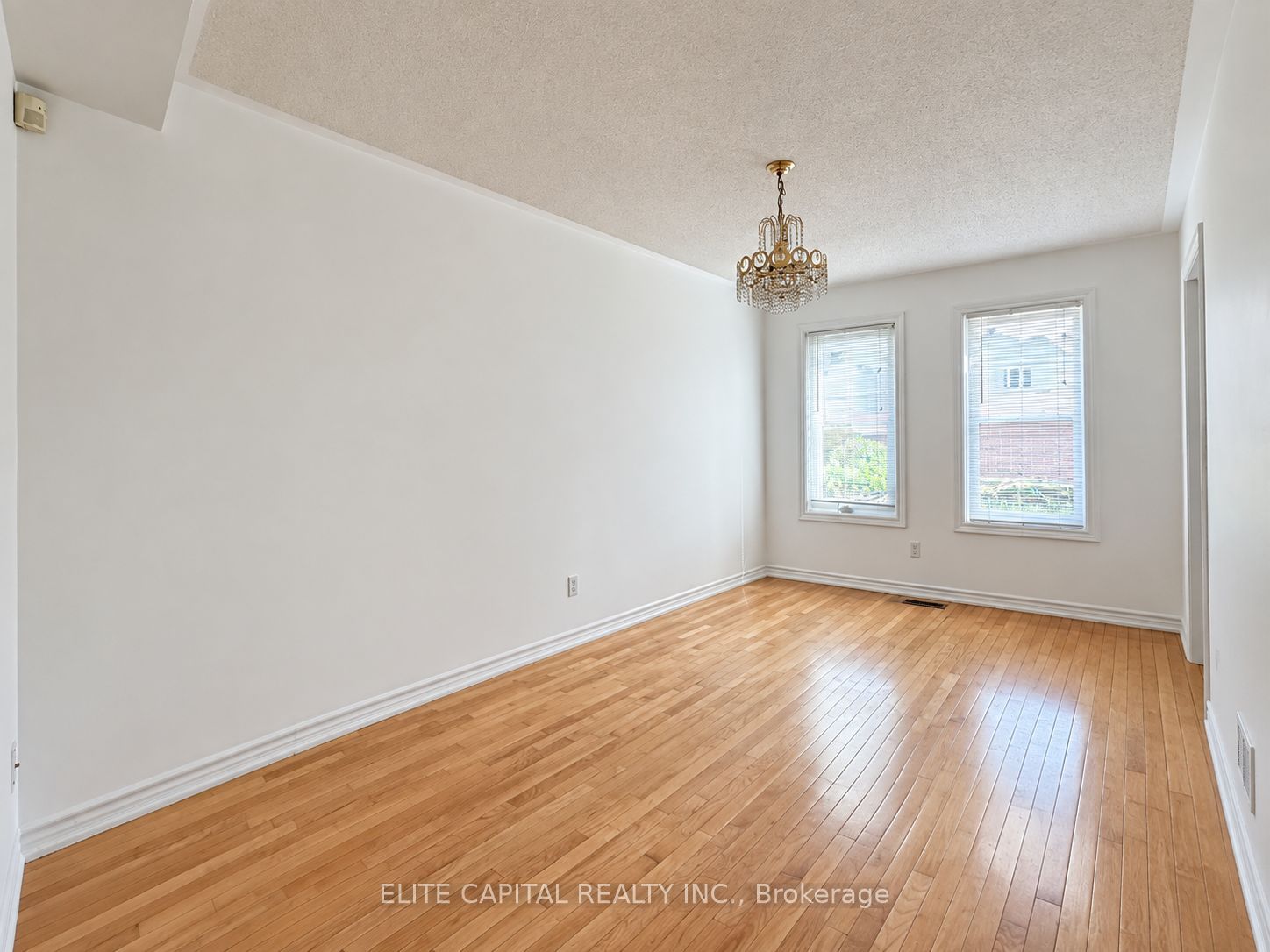 195 South Unionville Avenue