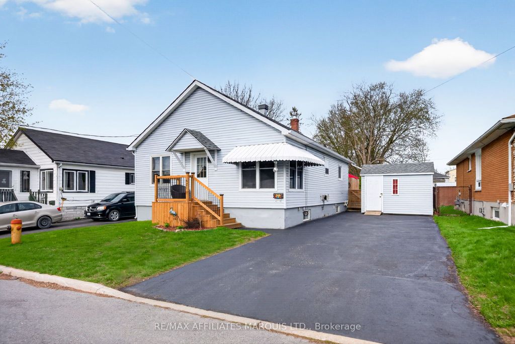 Photo of 621 Grantwood Avenue, Cornwall, ON K6H 3V3 (MLS # X13087358)