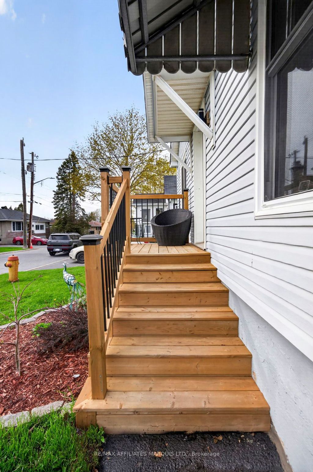 Photo of 621 Grantwood Avenue, Cornwall, ON K6H 3V3 (MLS # X13087358)