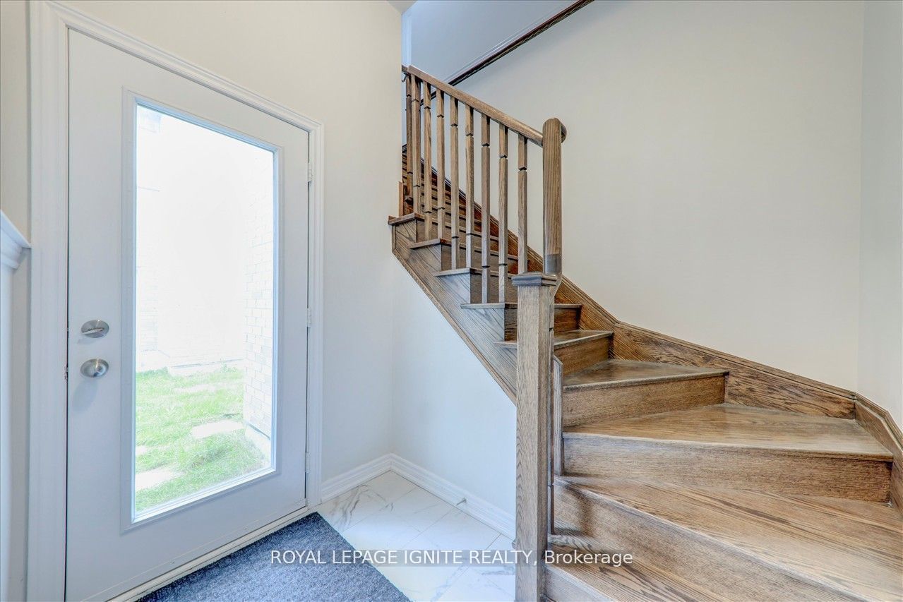 11 Waterleaf Road