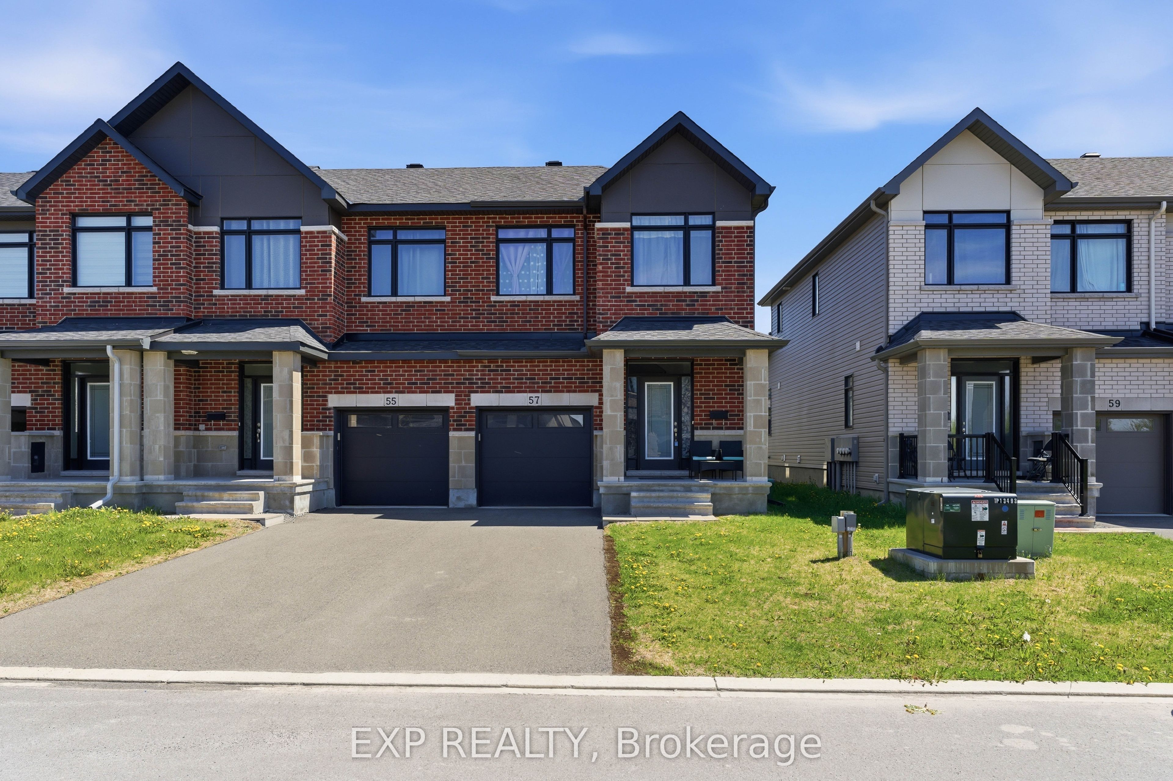 Photo 1 of 28 — 57 Robusta Lane, Barrhaven, ON K2J 6Y7
