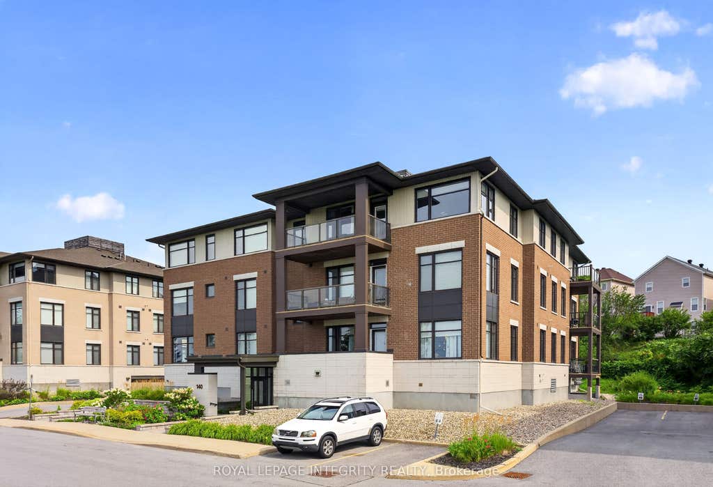 Photo of 140 GUELPH Private #304, Kanata, ON K2T 0J2 (MLS # X13652922)