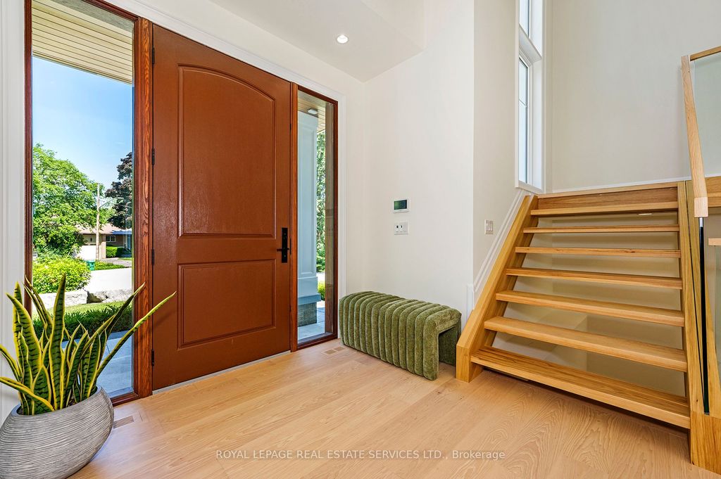 Photo of 1618 Dogwood Trail, Mississauga, ON L5G 3A5 (MLS # W12659822)