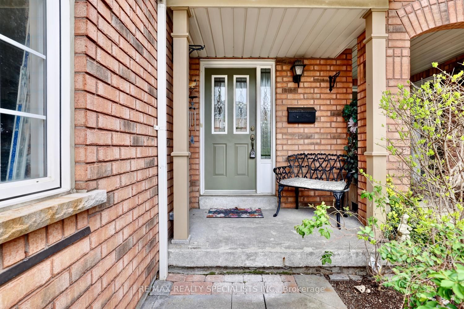 2665 Thomas Street 30