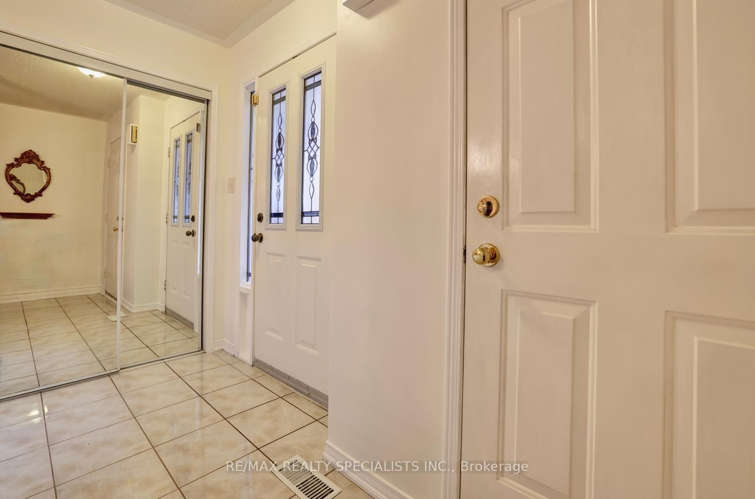2665 Thomas Street 30