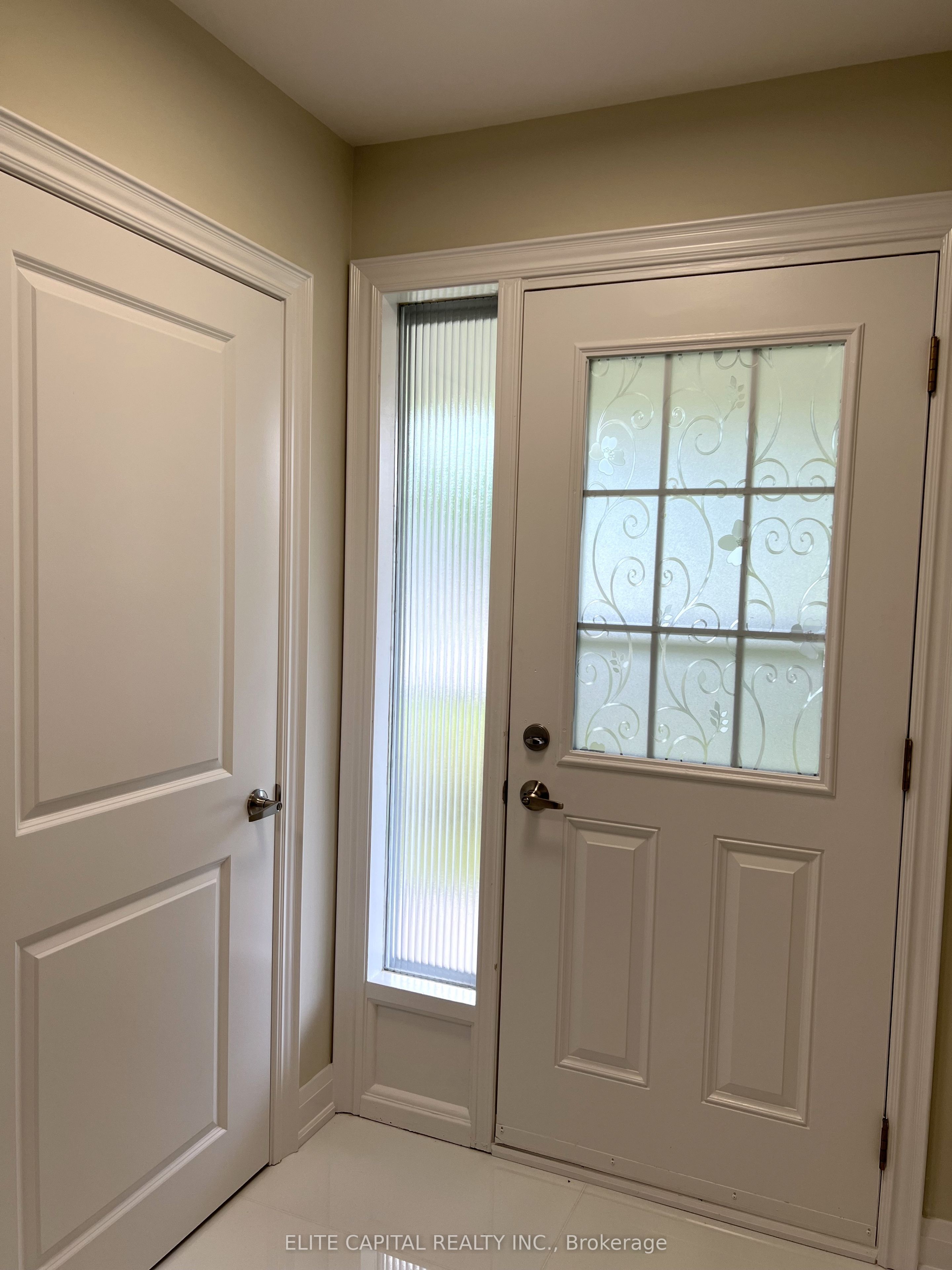 Photo 1 of 20 — 89 Picola Court, Toronto, ON M2H 2N2