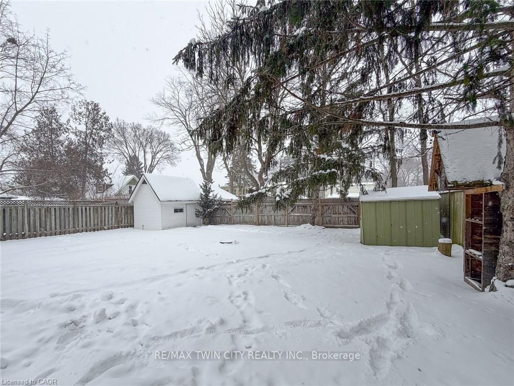 Photo of 239 Hamilton Street, Cambridge, ON N3H 3C4 (MLS # X12769204)
