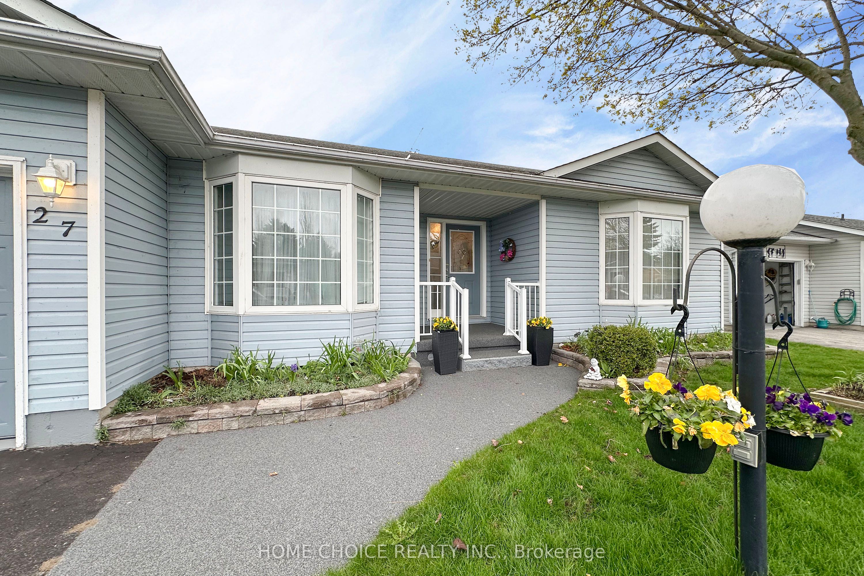 27 Niagara Trail