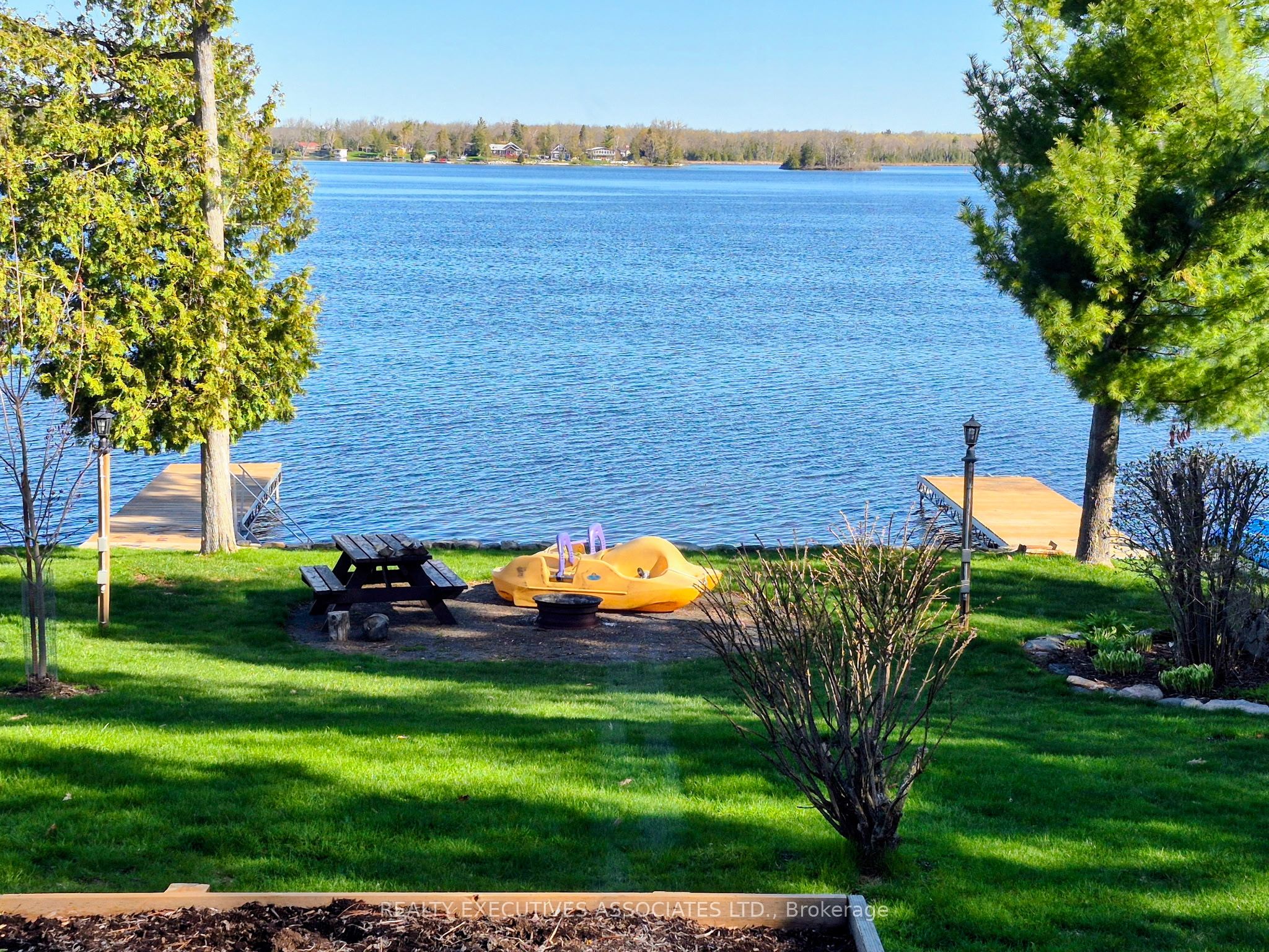 101.5 ft Of Trent Waterfront