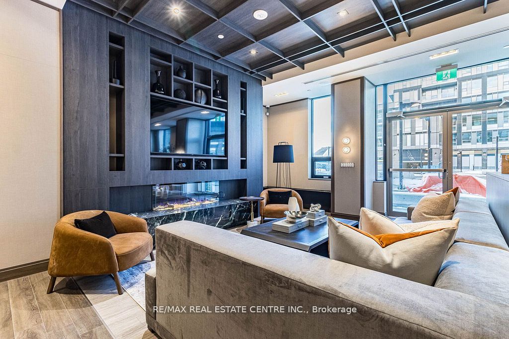 2501 Saw Whet Boulevard E 309