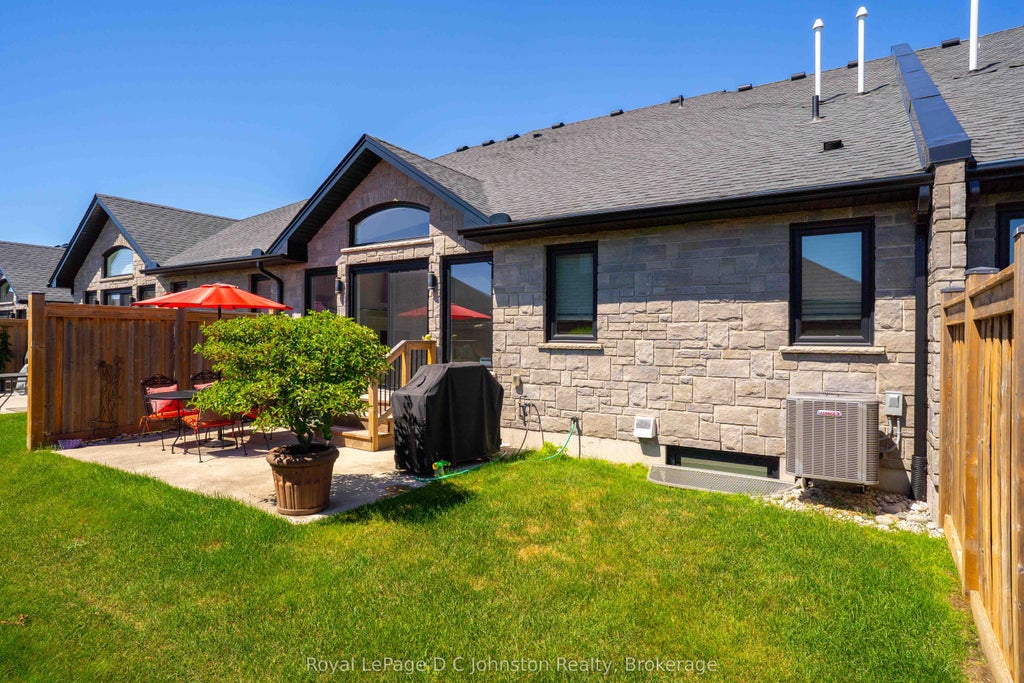 Photo of 560 Devonshire Road #16, Saugeen Shores, ON N0H 2C3 (MLS # X13491102)