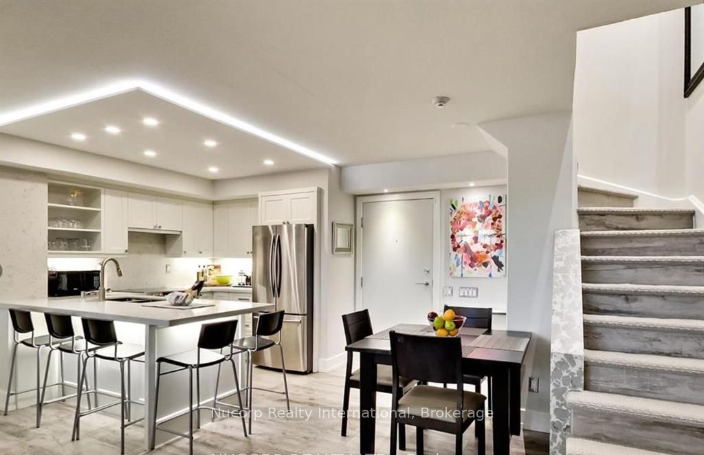 1040 the queensway N/A