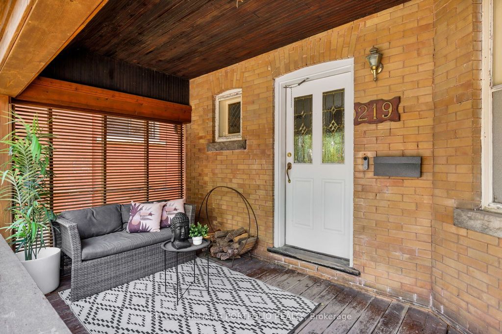 Photo of 219 Howard Park Avenue, Toronto, ON M6R 1V9 (MLS # W13418388)