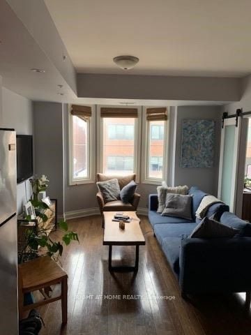 623 College Street 301