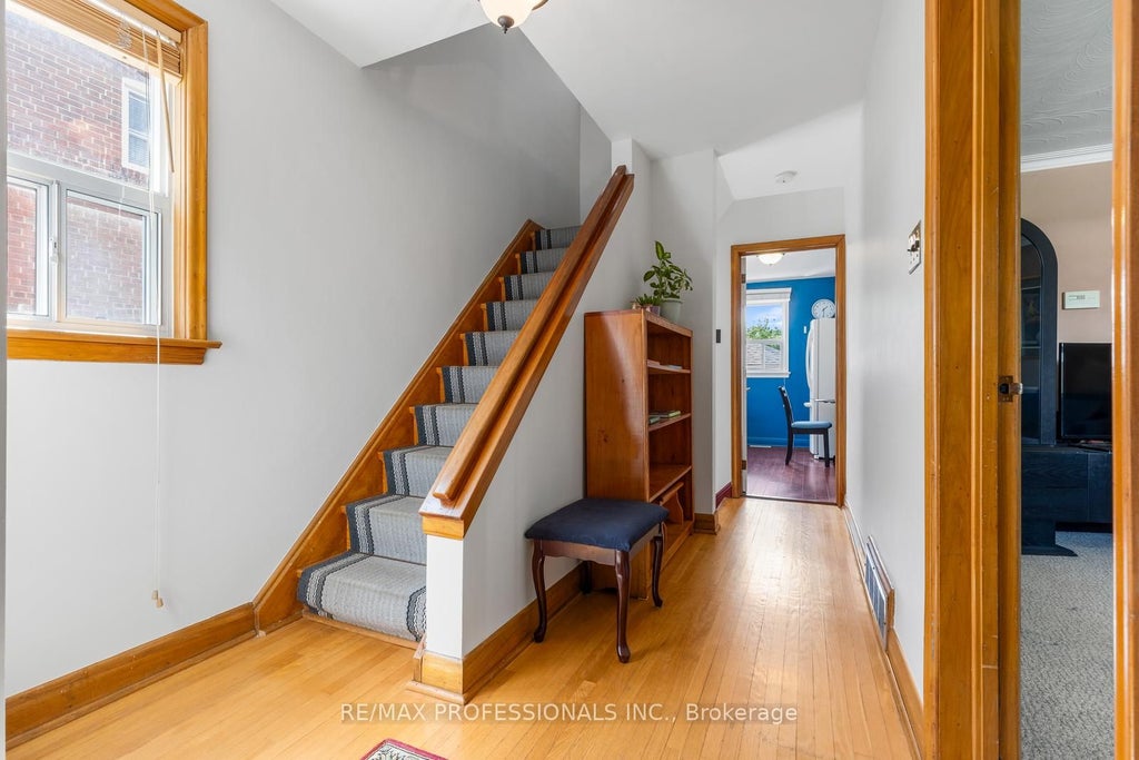 Photo of 122 Treeview Drive, Toronto, ON M8W 4C3 (MLS # W13755400)