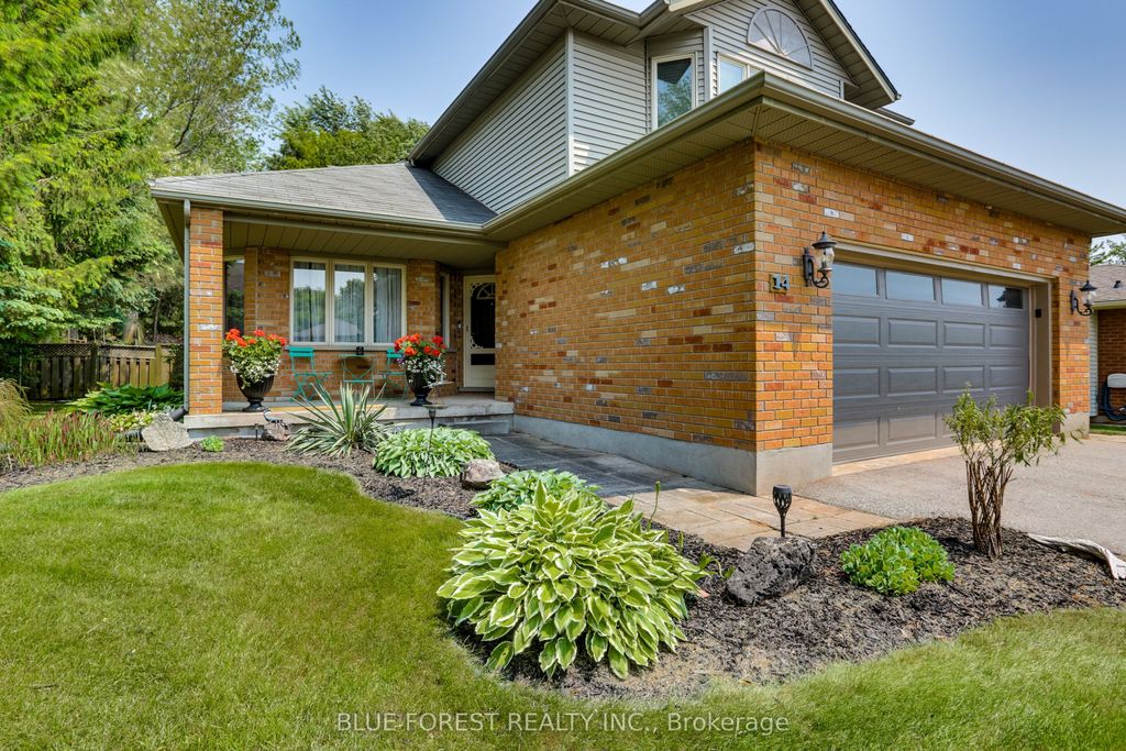 Photo of 14 Eric Drive, Thames Centre, ON N0L 1G1 (MLS # X12864586)
