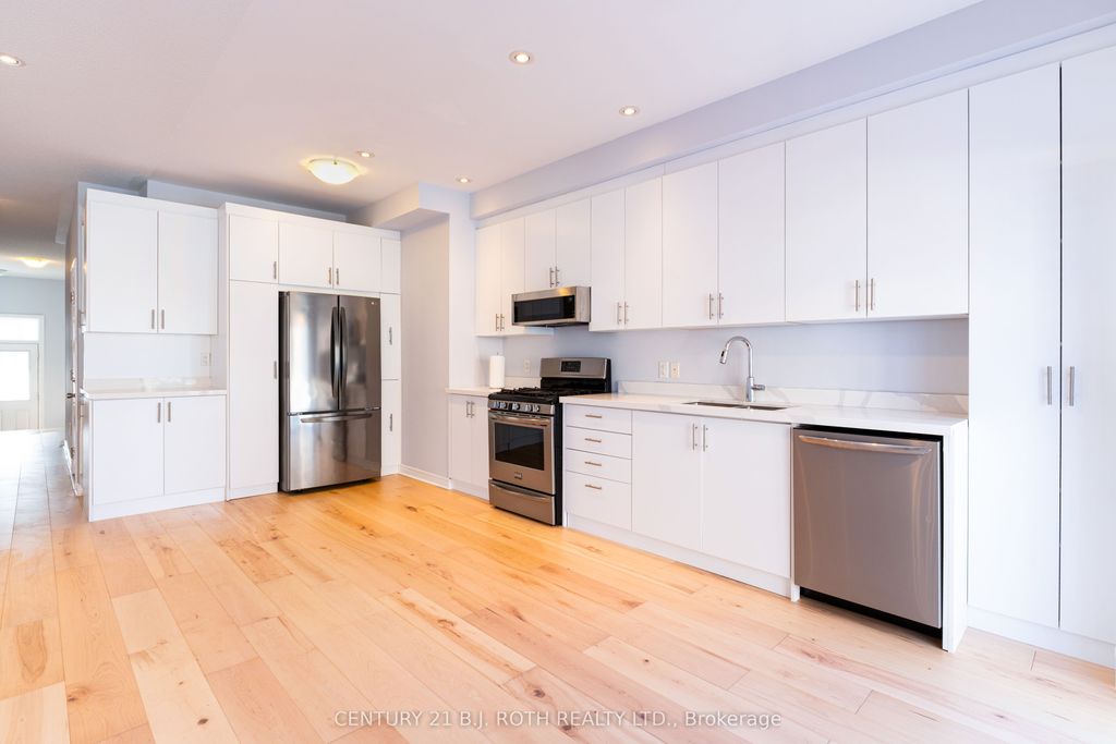 Photo of 3047 Eberly Woods Drive, Oakville, ON L6M 0T6 (MLS # W12774228)