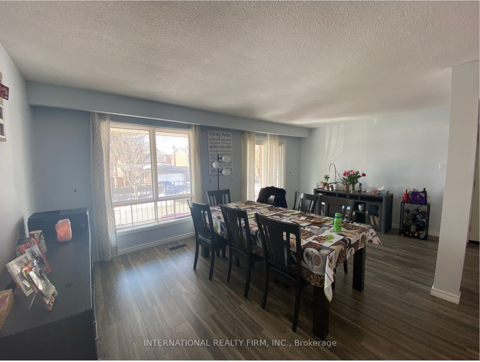 43 Quaker Ridge Road (Main)