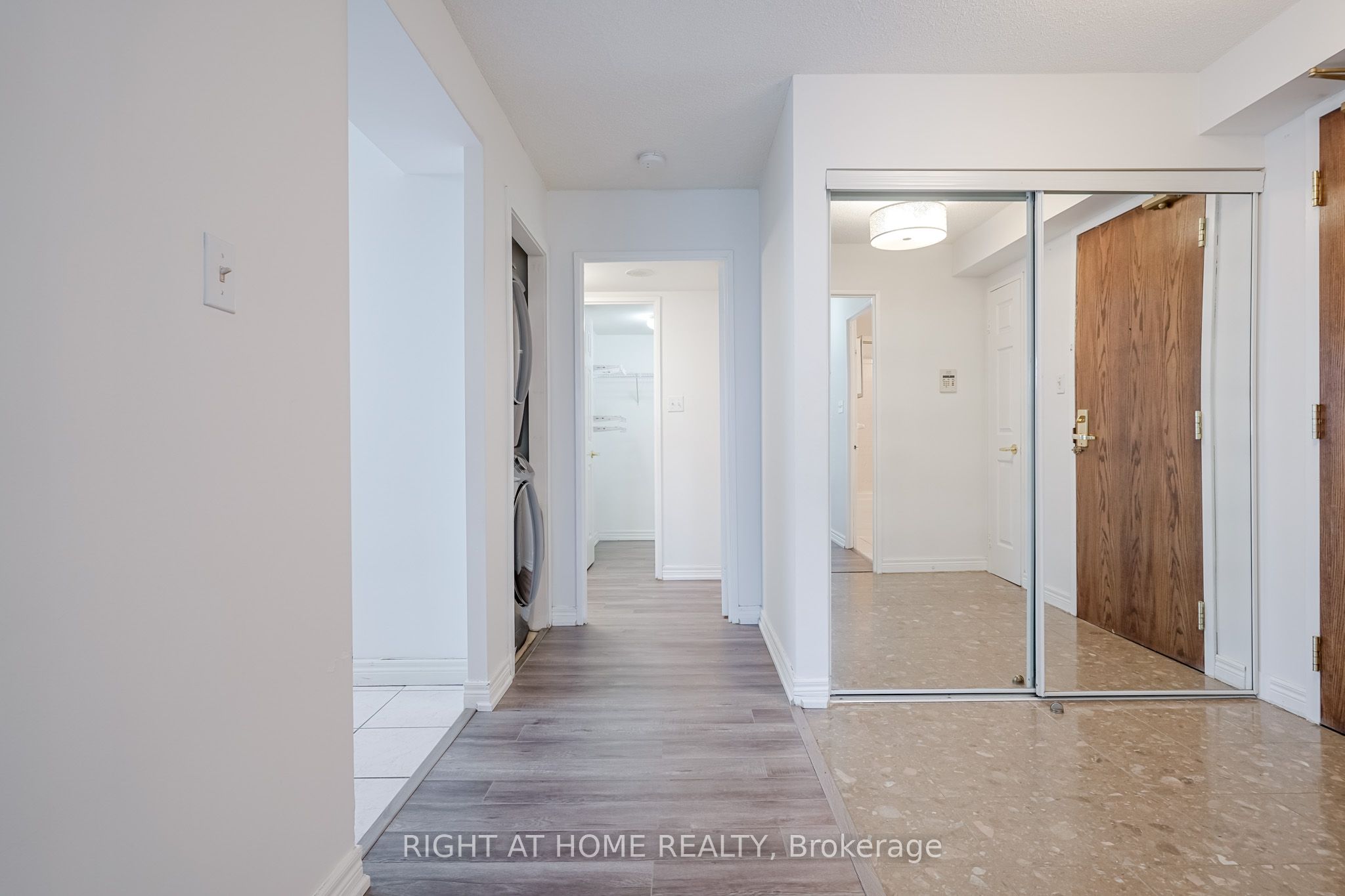 156 Enfield Place 2205