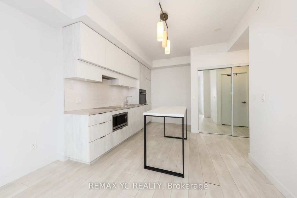 Photo of 8 Eglinton Avenue E #2206, Toronto, ON M4P 0C1 (MLS # C13006684)