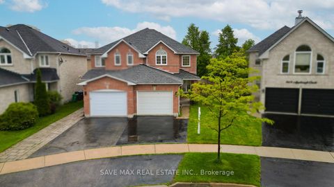 945 AppleCroft Circle Mississauga ON L5M 2G8