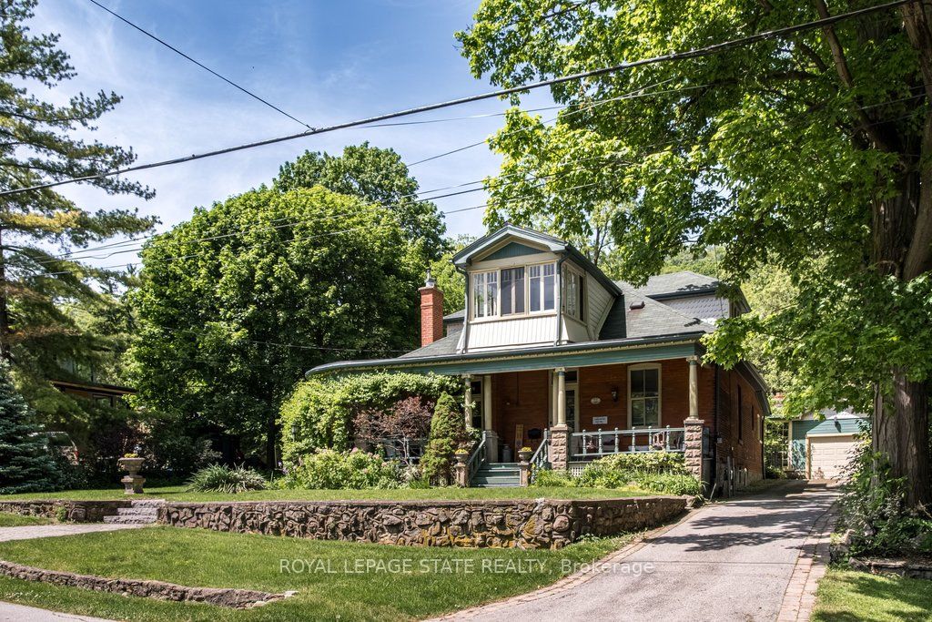 55 Cayley Street