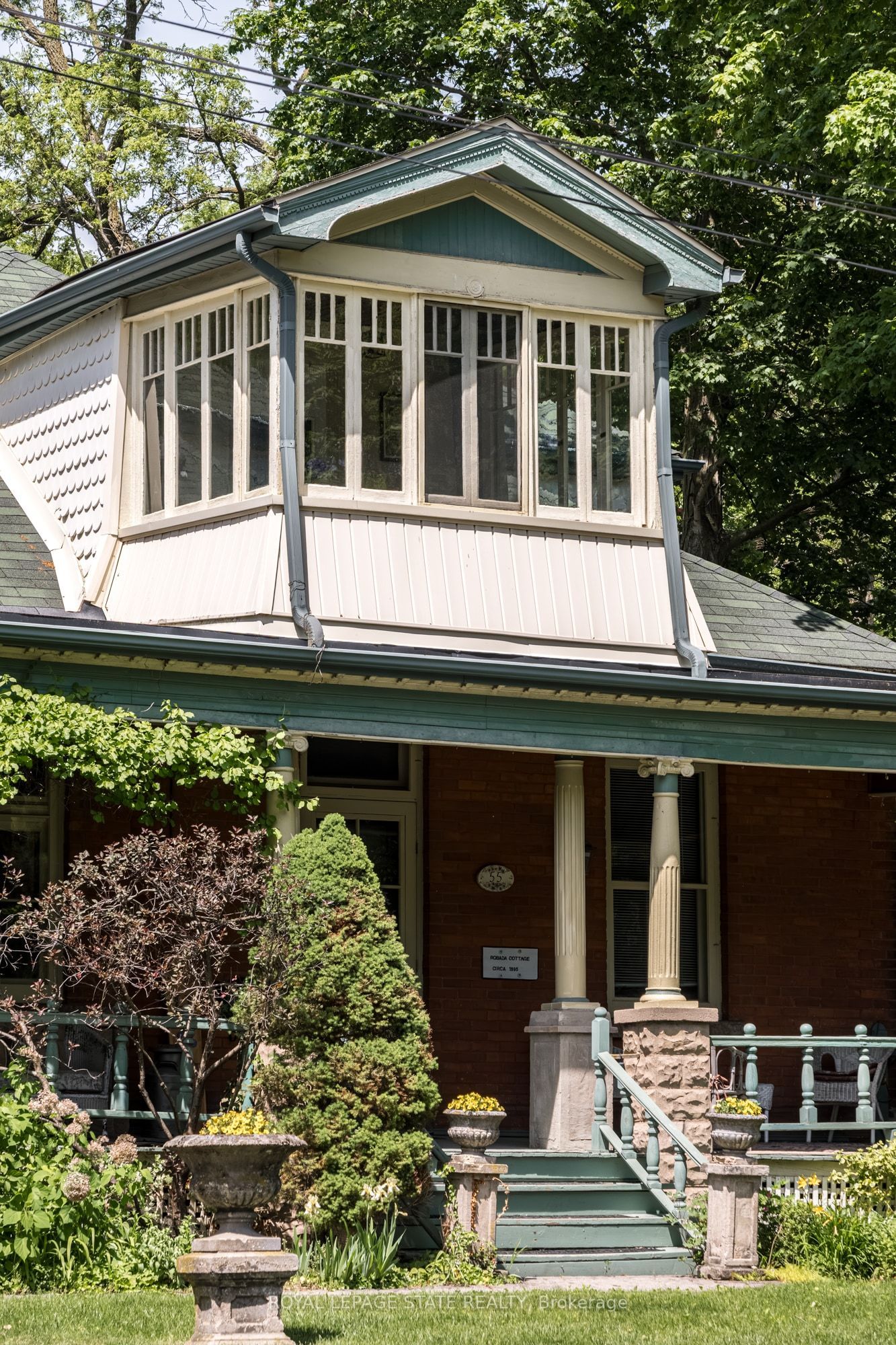 55 Cayley Street