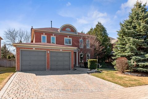 27 Ellsworth Avenue Richmond Hill ON L4C 9N8