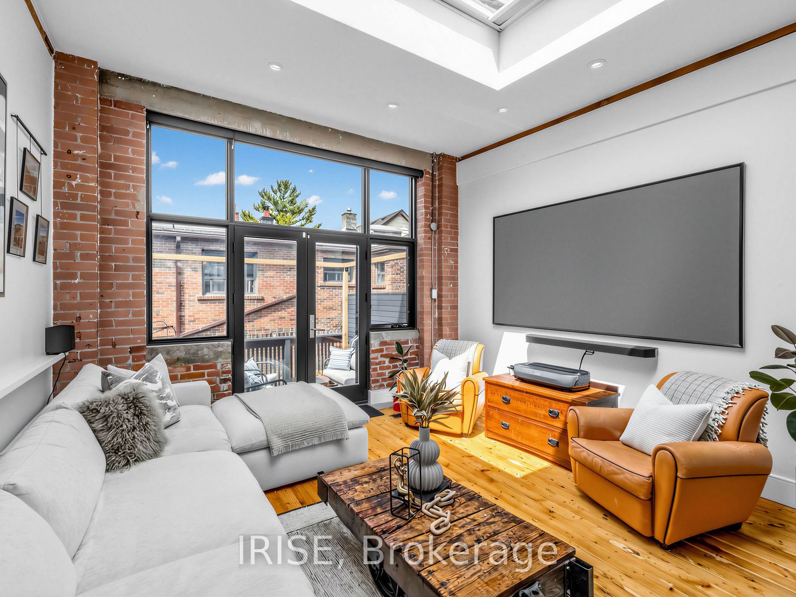 200 Clinton Street 3
