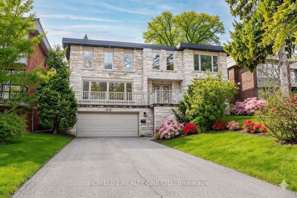 Photo of 31 Bearwood Drive, Toronto, ON M9A 4G5 (MLS # W12975692)