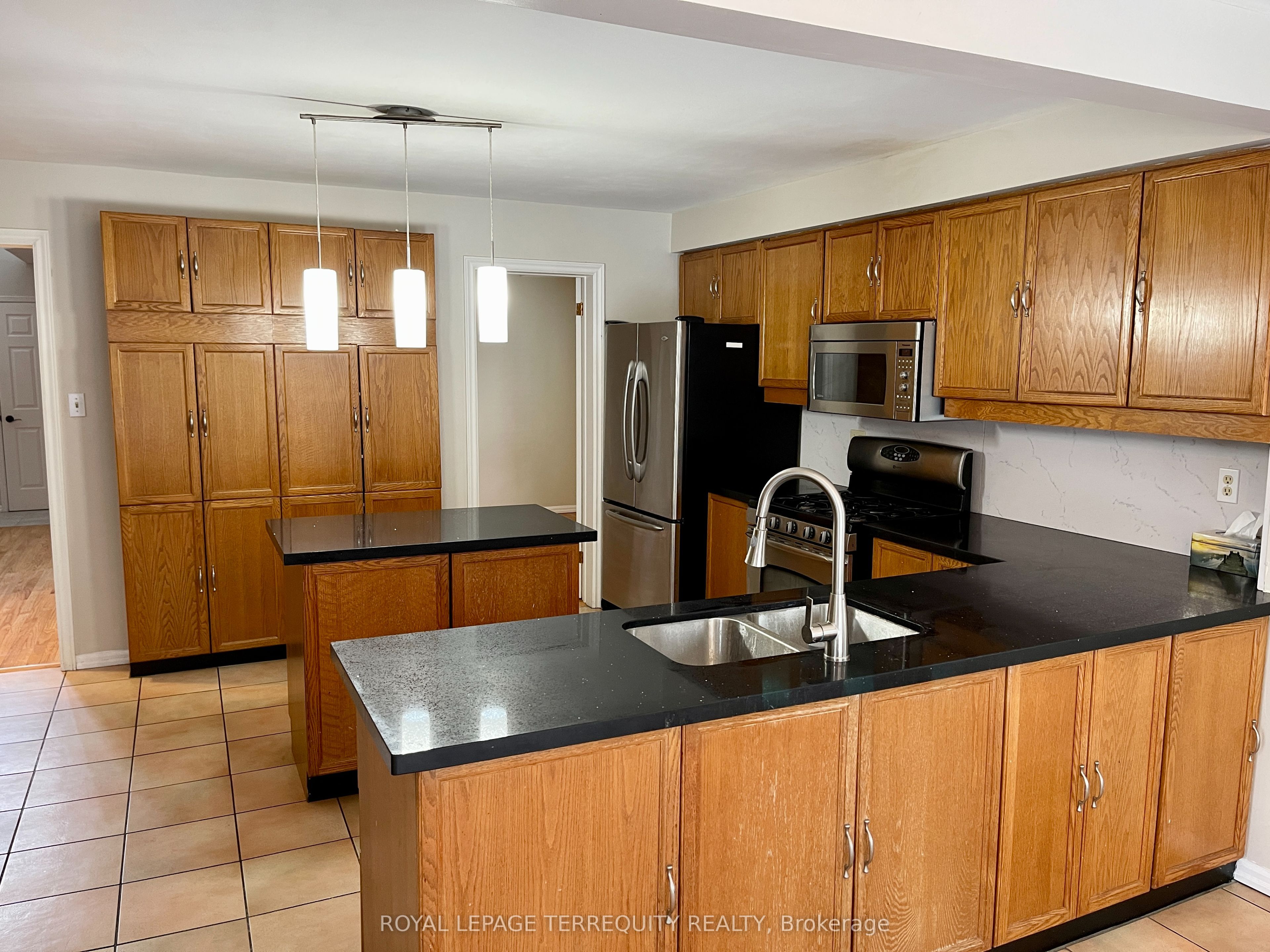 1328 Eddie Shain Drive