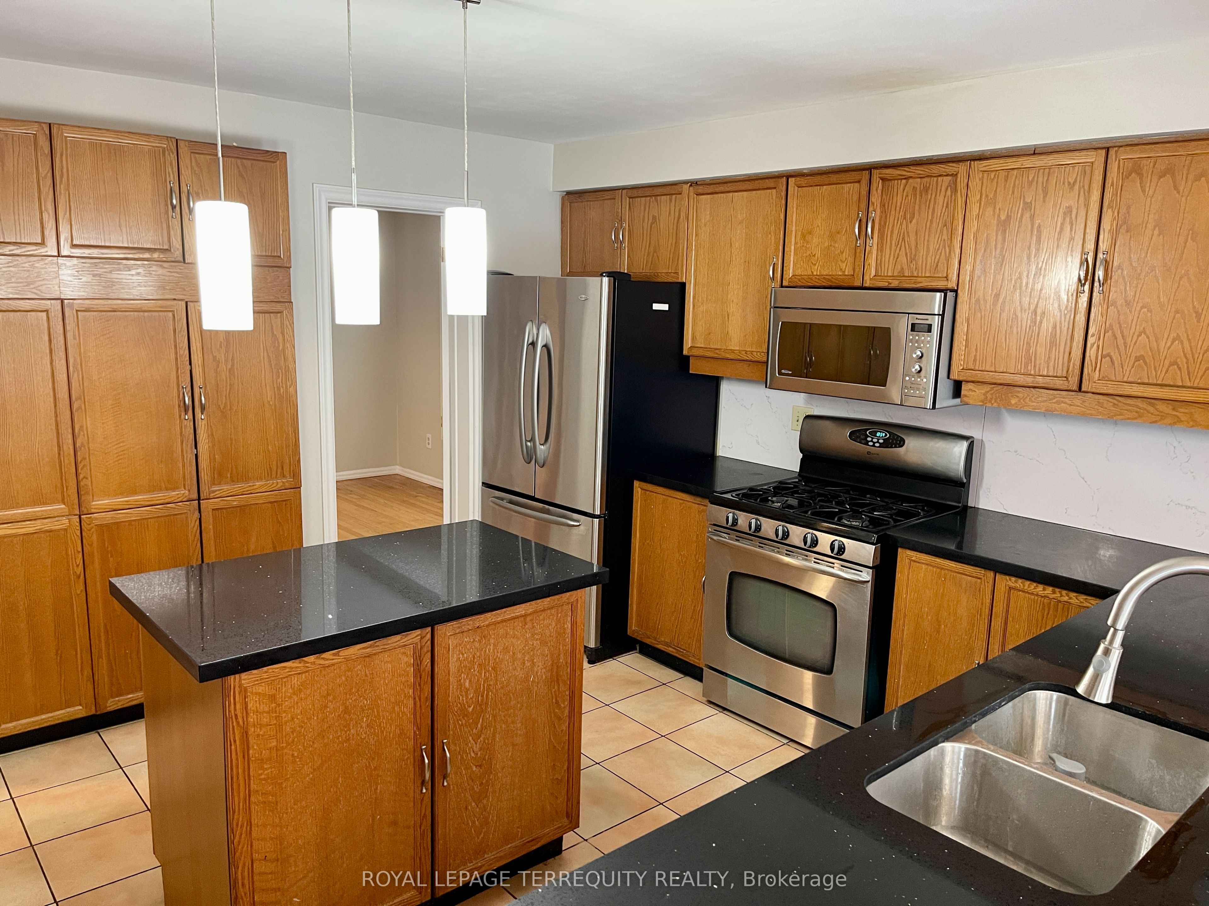 1328 Eddie Shain Drive