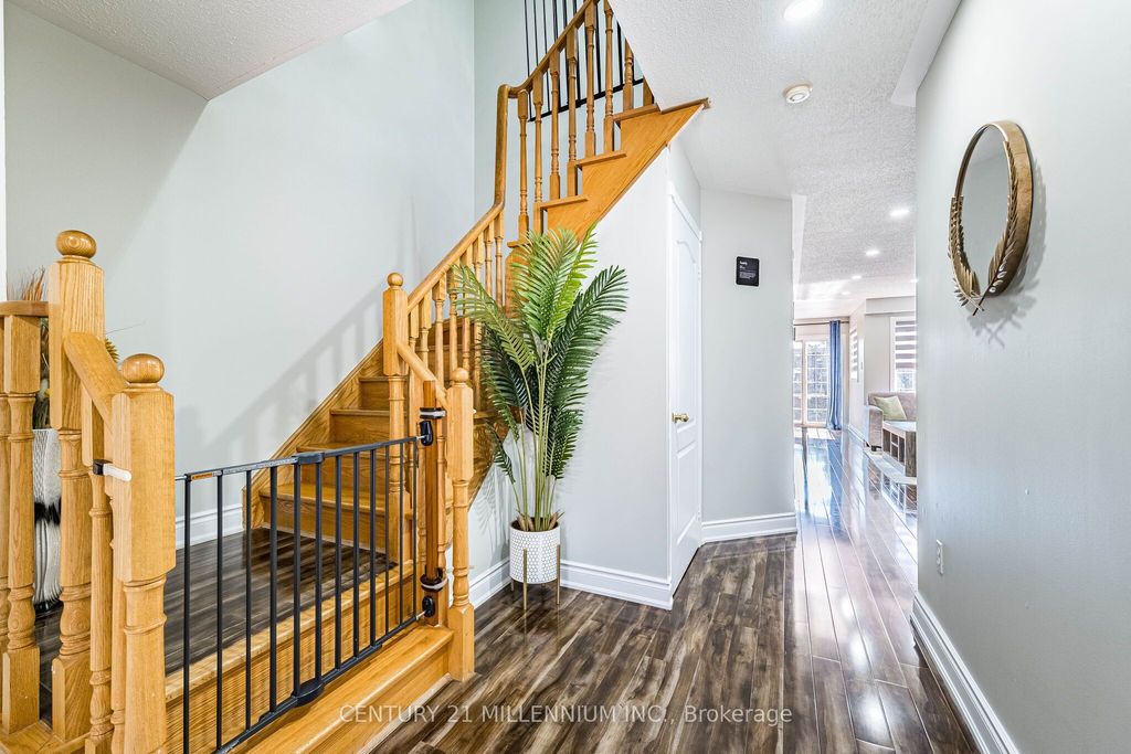 Photo of 100 Monaco Court, Brampton, ON L7A 1X2 (MLS # W13044788)