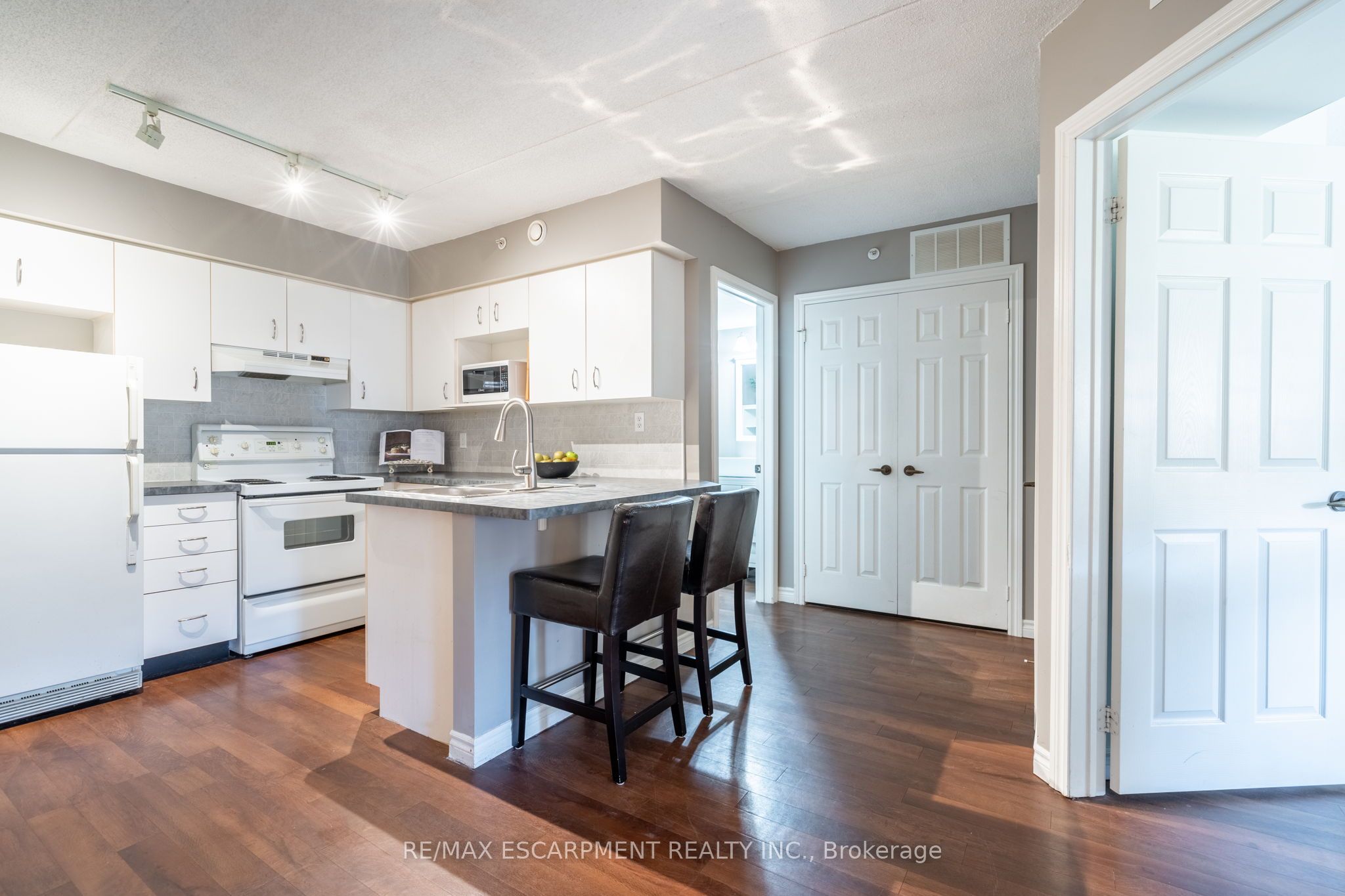 4015 Kilmer Drive 308
