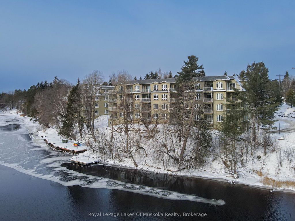 Photo of 31 Dairy Lane #106, Huntsville, ON P1H 2L7 (MLS # X12654418)