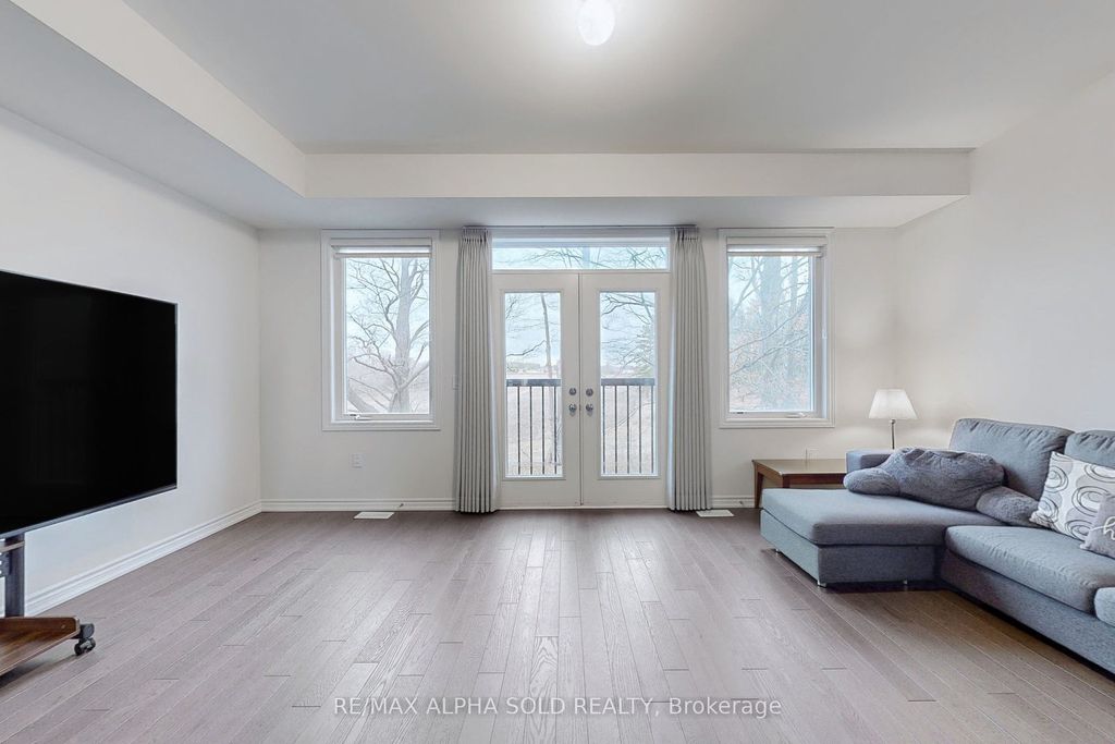 Photo of 66 Puisaya Drive, Richmond Hill, ON L4E 1L2 (MLS # N12458626)