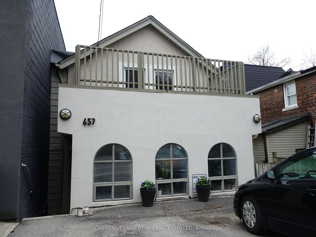 Photo of 657 Davenport Road, Toronto, ON M5R 1L3 (MLS # C12420846)