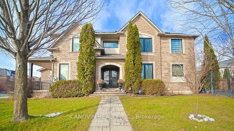 2353 Woodcrest Drive Oakville ON L6M 4S2