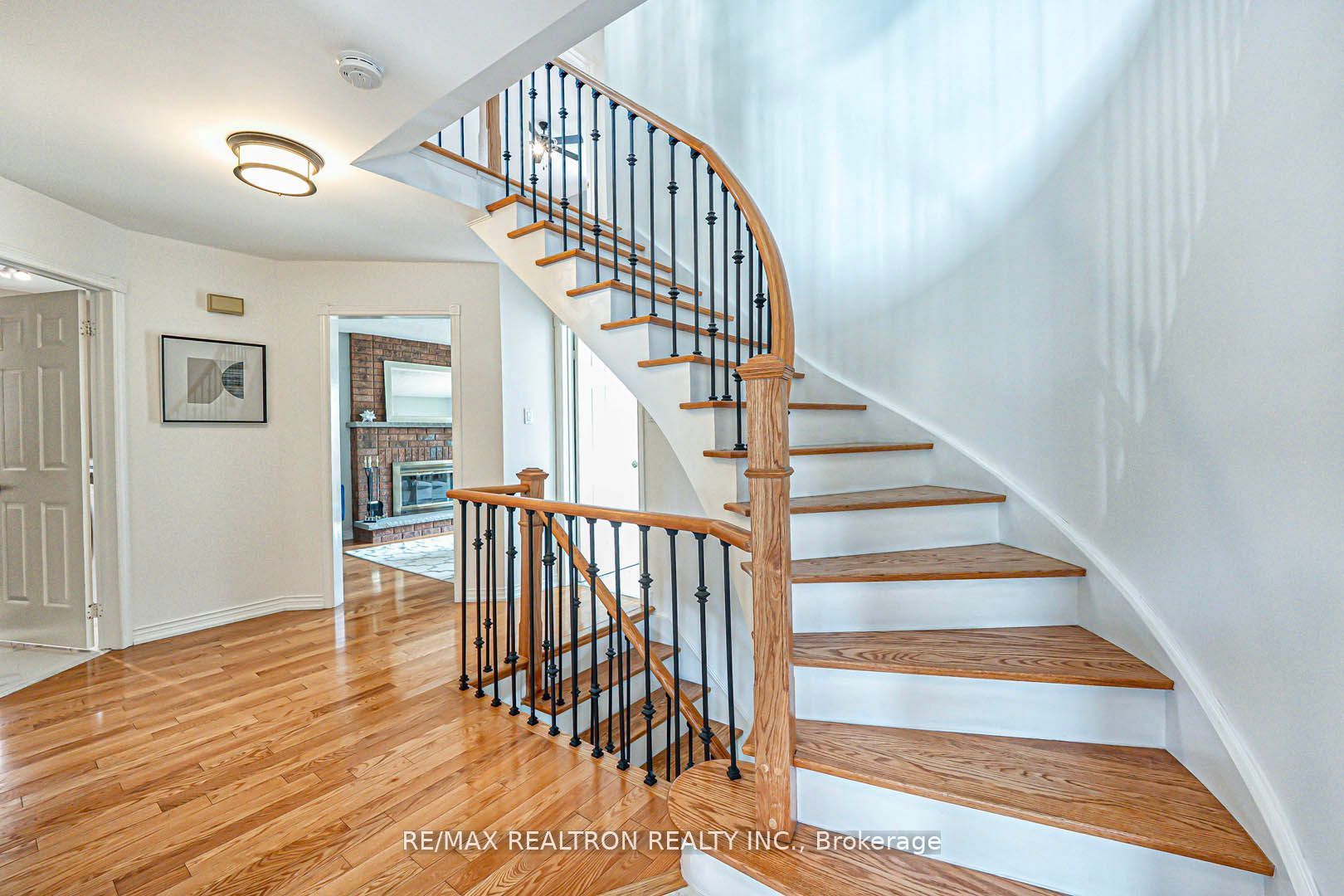 53 Leighland Drive