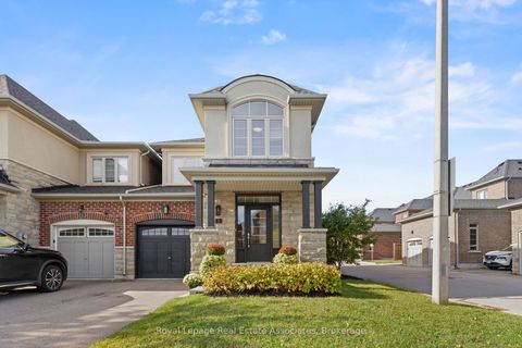 Photo of 8 Sierra Crescent, Halton Hills, ON L7G 0L9 (MLS # W12459280)