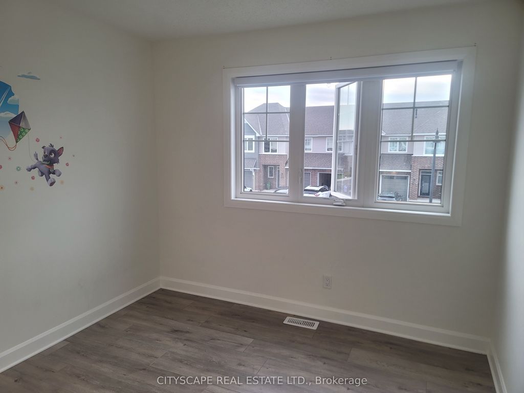Photo of 326 Buckthorn Drive, Kingston, ON K7P 0S1 (MLS # X13104910)
