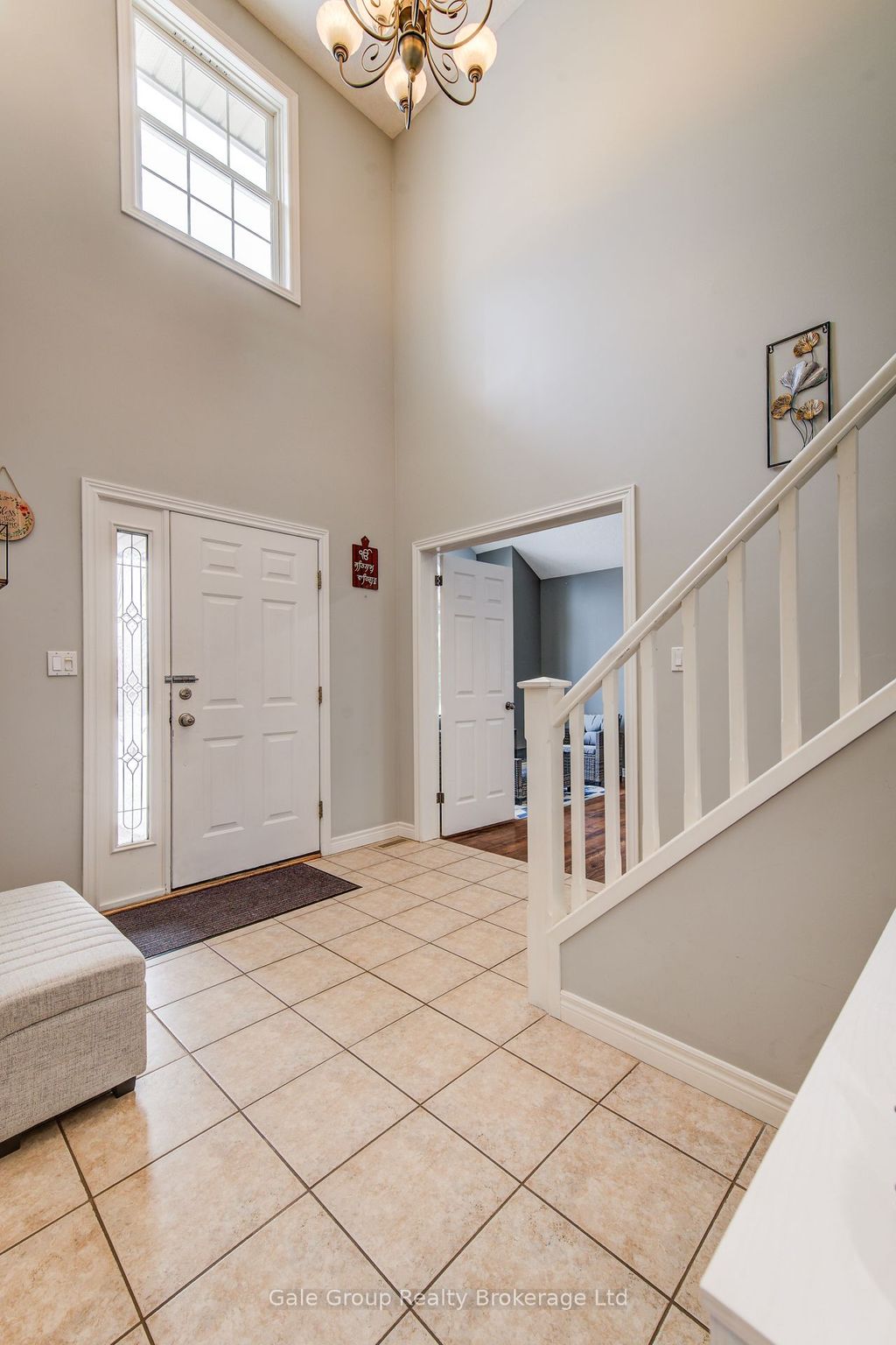 Photo of 127 Falcon Drive, Woodstock, ON N4T 1V5 (MLS # X12814164)